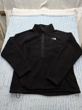 The North Face Men’s Black Sherpa Zip Pullover